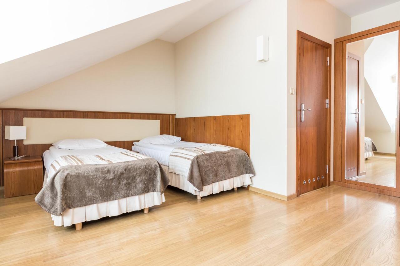 Hotel Osada Karbówko Wellness & SPA Elgiszewo  Bagian luar foto