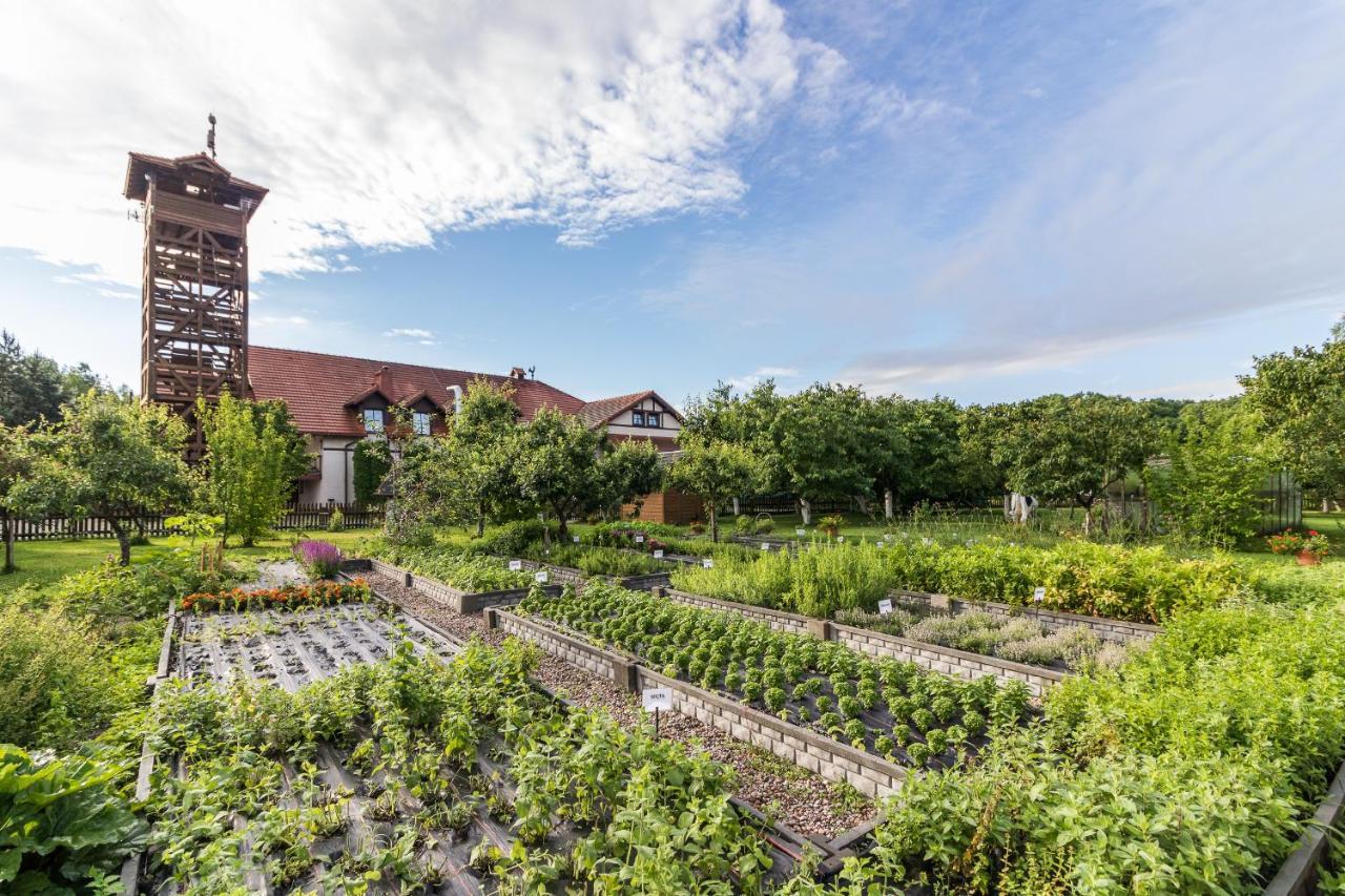 Hotel Osada Karbówko Wellness & SPA Elgiszewo  Bagian luar foto