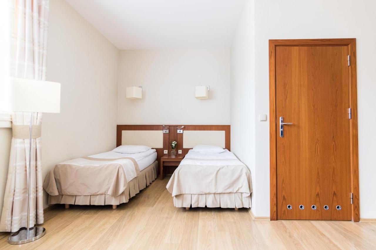 Hotel Osada Karbówko Wellness & SPA Elgiszewo  Bagian luar foto